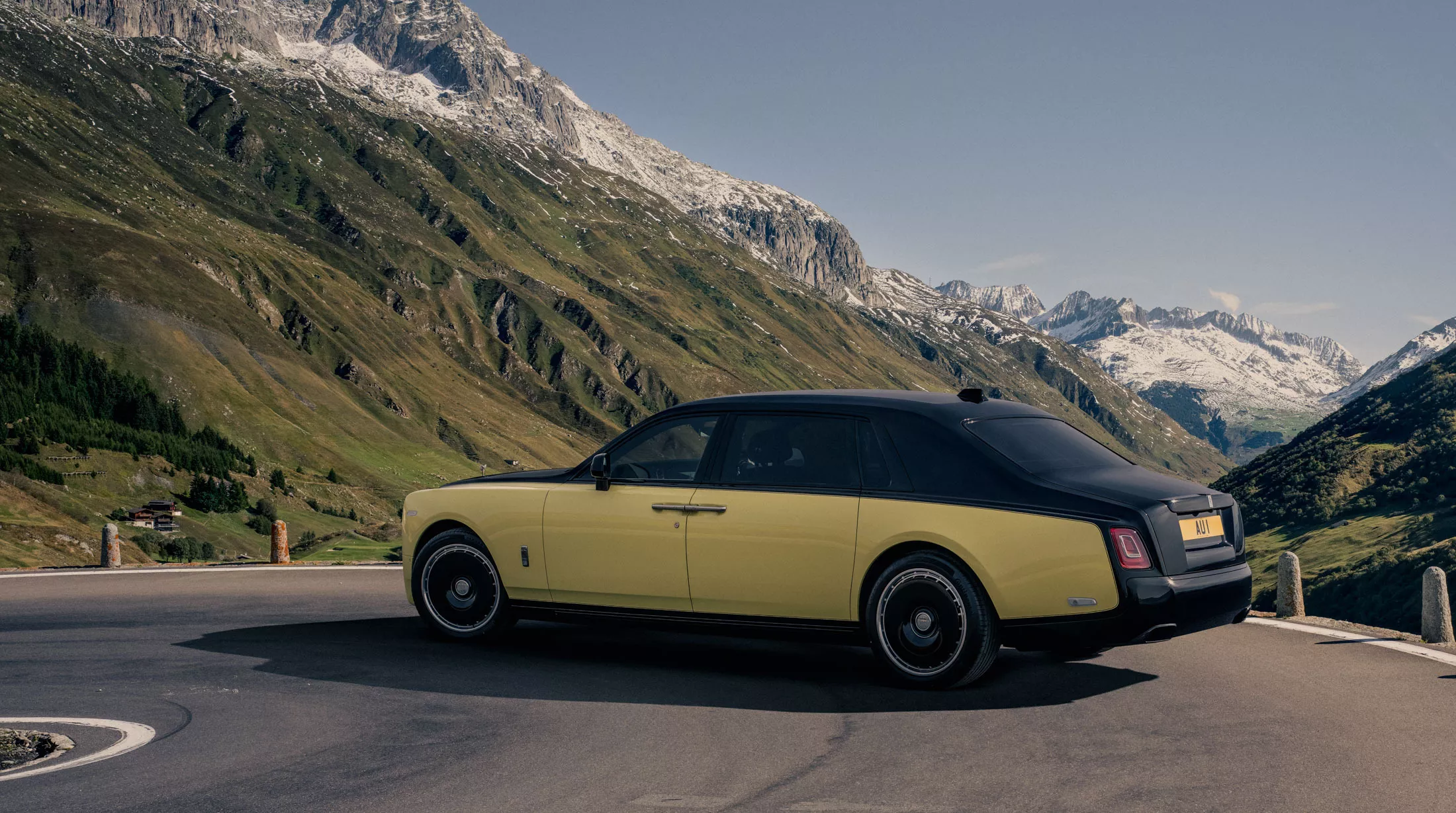 Rolls Royce Goldfinger Phantom